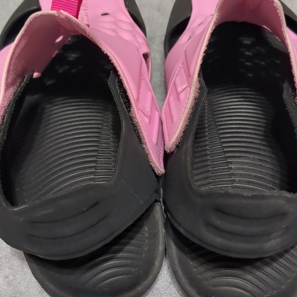 Nike Girls Sport Sandals Pink Black Stylish Lightweight & Comfortable size 2Y - Picture 5 of 8